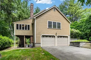 17 Maplewood Rd, Medfield, MA 02052 - Photo 2
