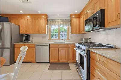 3 Suffolk Dr, Norwood, MA 02062 - Photo 12