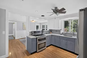 25 Gingerbread Ln, Yarmouth, MA 02675 - Photo 10