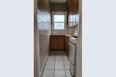 263 Fountain St #3, Fall River, MA 02721 - Photo 4