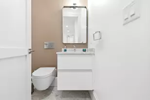 1762 Beacon St, Brookline, MA 02445 - Photo 22