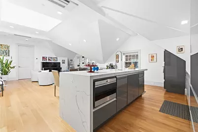 1762 Beacon Street #4, Brookline, MA 02445 - Photo 8