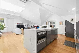 1762 Beacon St, Brookline, MA 02445 - Photo 8