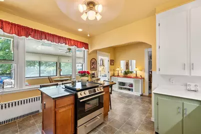 52 Mount Washington St, Lowell, MA 01854 - Photo 6