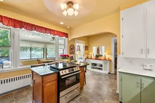 52 Mt Washington St, Lowell, MA 01854 - Photo 6