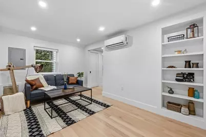 18 Bailey St, Medford, MA 02155 - Photo 8