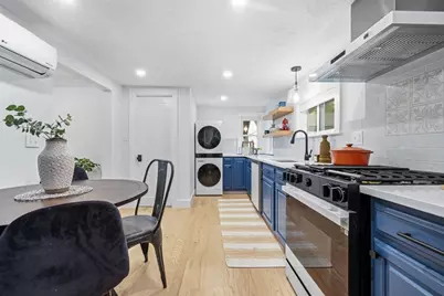 18 Bailey St, Medford, MA 02155 - Photo 2