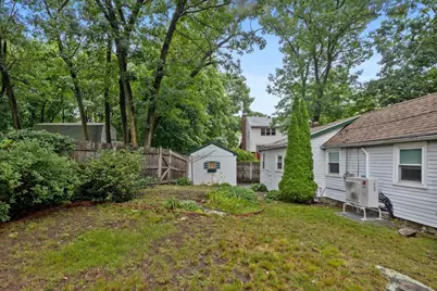 18 Bailey St, Medford, MA 02155 - Photo 14