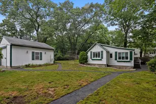 18 Bailey St, Medford, MA 02155 - Photo 1
