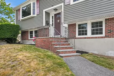 52 Oak Ridge Circle, Lynn, MA 01904 - Photo 2