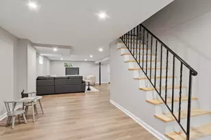 68 Charles St, Boston, MA 02136 - Photo 24