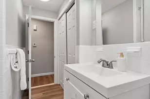 68 Charles St, Boston, MA 02136 - Photo 22
