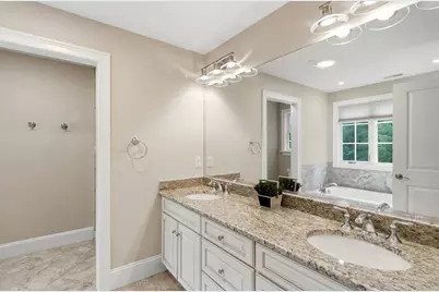 7 Davis Rd, Bedford, MA 01730 - Photo 20