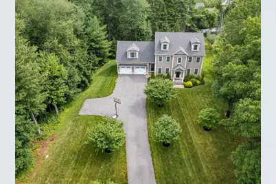 7 Davis Rd, Bedford, MA 01730 - Photo 2