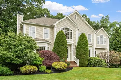 33 Nutmeg Ln, North Andover, MA 01845 - Photo 2