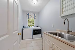 33 Nutmeg Ln, North Andover, MA 01845 - Photo 40
