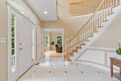 33 Nutmeg Ln, North Andover, MA 01845 - Photo 4