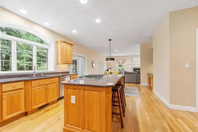 33 Nutmeg Ln, North Andover, MA 01845 - Photo 14