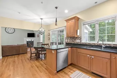 17 Hepatica Drive #17, North Andover, MA 01845 - Photo 6