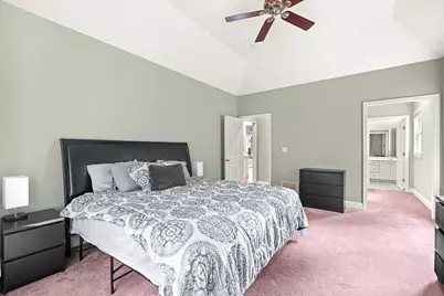 17 Hepatica Drive #17, North Andover, MA 01845 - Photo 18