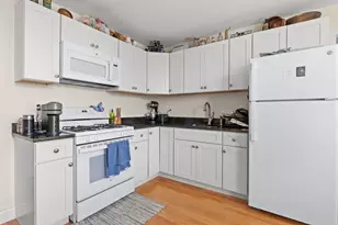 220 Middlesex Ave, Medford, MA 02155 - Photo 4