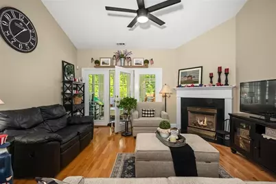 19 Cortland Grove Dr #19, Shrewsbury, MA 01545 - Photo 10