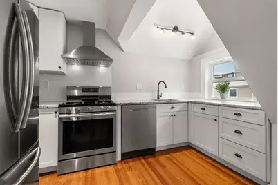 36 Cummings Rd #4, Boston, MA 02135 - Photo 4