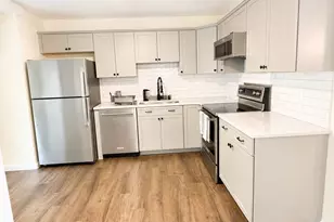 164 Weatherstone Dr, Worcester, MA 01604 - Photo 2