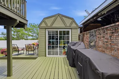 42 Jennifer Ln, Malden, MA 02148 - Photo 4