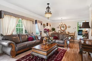 42 Jennifer Ln, Malden, MA 02148 - Photo 6