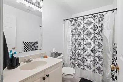42 Jennifer Ln, Malden, MA 02148 - Photo 30