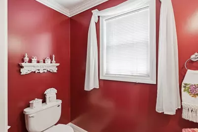 42 Jennifer Ln, Malden, MA 02148 - Photo 20