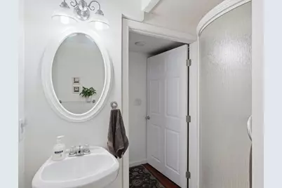 42 Jennifer Ln, Malden, MA 02148 - Photo 38