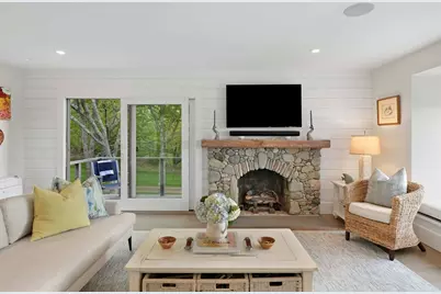 63 Putnam Rd, Chilmark, MA 02535 - Photo 8
