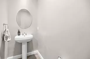 17 Hepatica Dr, North Andover, MA 01845 - Photo 16