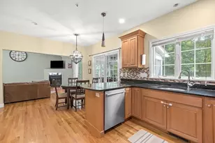 17 Hepatica Dr, North Andover, MA 01845 - Photo 6