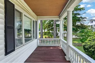 325 Malden St, Revere, MA 02151 - Photo 6