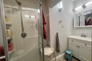 83 W Cedar St, Boston, MA 02114 - Photo 4