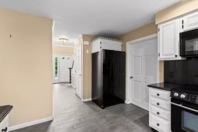 9 Hammersmith Dr, Saugus, MA 01906 - Photo 10