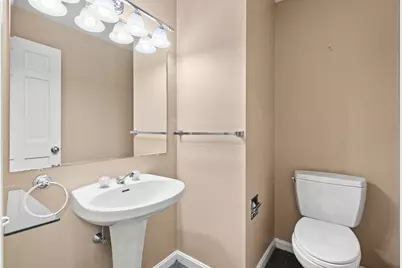 9 Hammersmith Dr, Saugus, MA 01906 - Photo 16