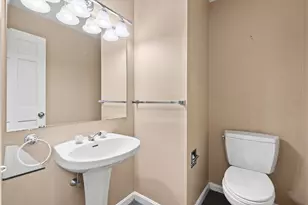 9 Hammersmith Dr, Saugus, MA 01906 - Photo 16
