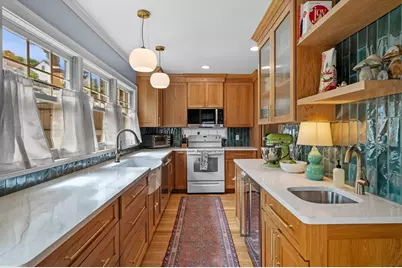 5 S Mountain Ave, Melrose, MA 02176 - Photo 10