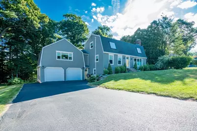 7 Stuart Pl, Westfield, MA 01085 - Photo 2
