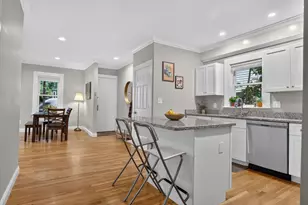 67 Florence St, Boston, MA 02131 - Photo 10