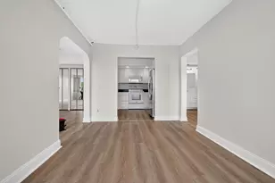 1731 Beacon St, Brookline, MA 02445 - Photo 18