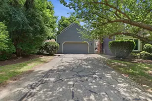 18 Copperwood Dr, Stoughton, MA 02072 - Photo 4