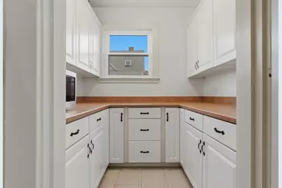 32 Ocean St, Beverly, MA 01915 - Photo 10
