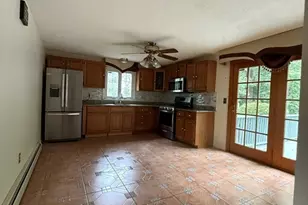23 Vincent Cir, Worcester, MA 01604 - Photo 2