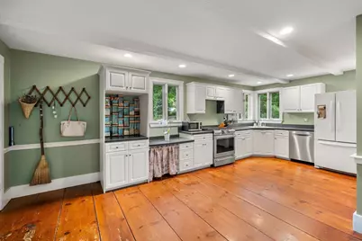 31 Broadway, Hanover, MA 02339 - Photo 6