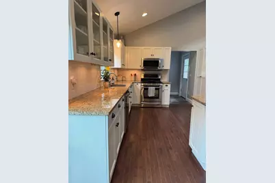 15 McIntosh Rd, Chelmsford, MA 01824 - Photo 6